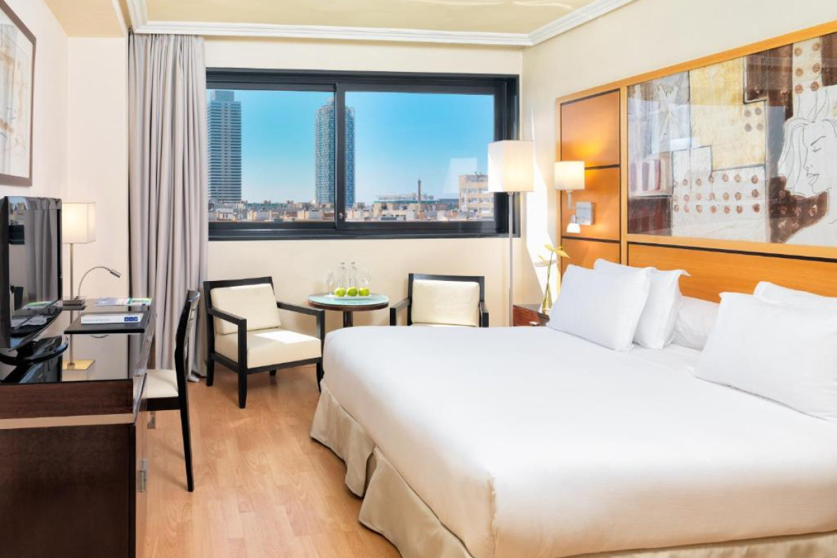 Hotel H10 Marina