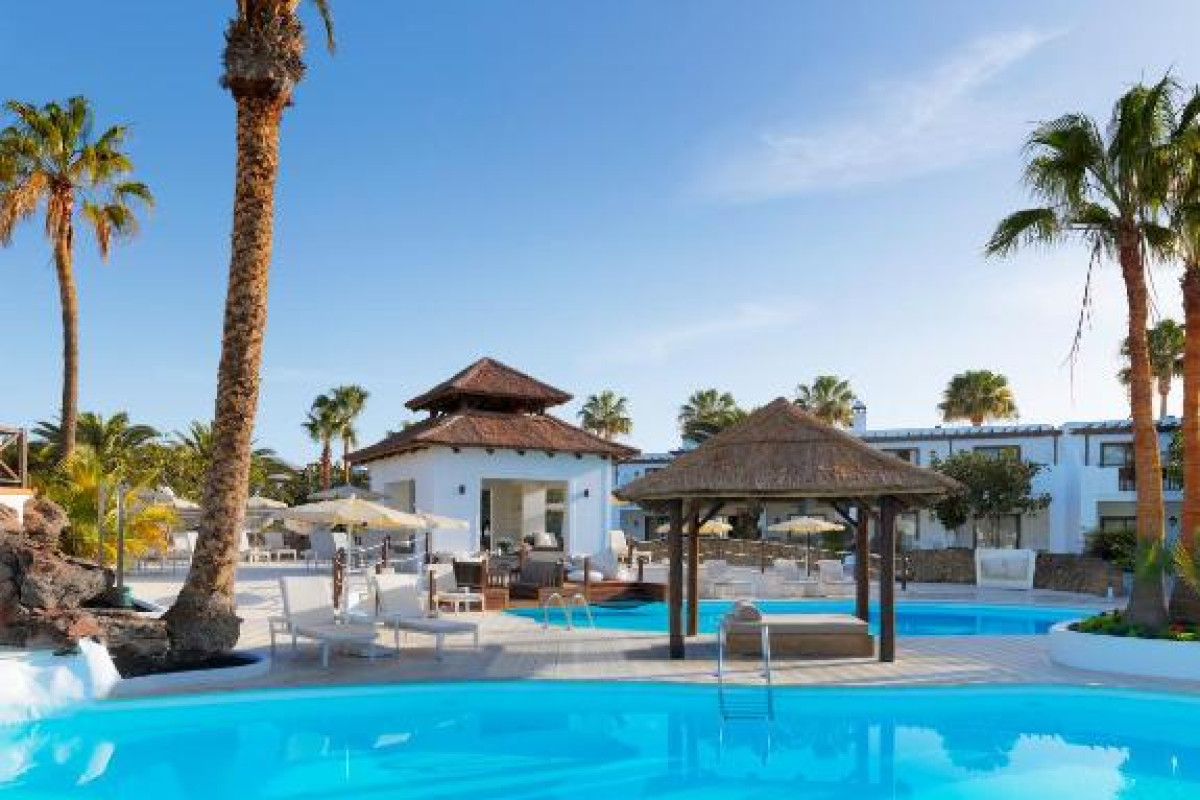 Hotel H10 White Suites
