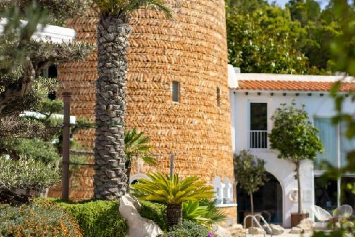 Hacienda Na Xamena Hotel