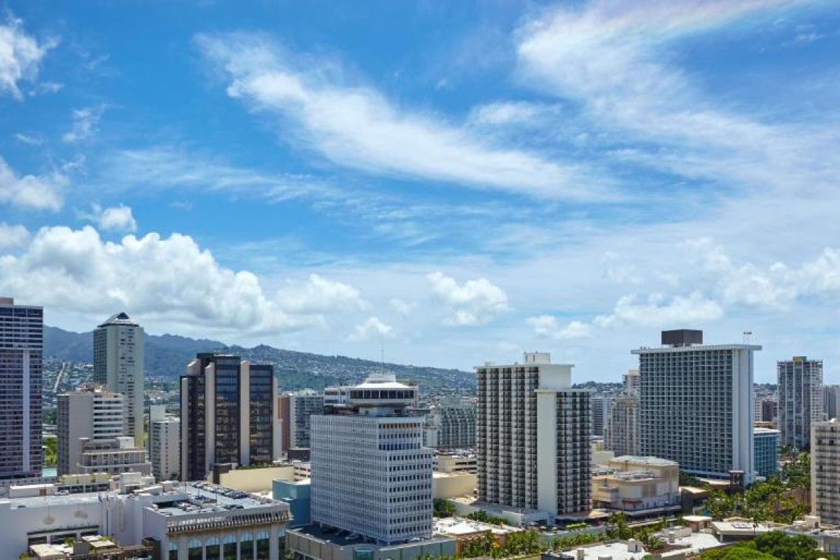 Halepuna Waikiki by Halekulani
