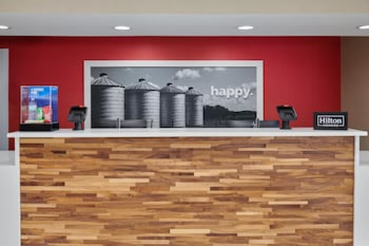 HAMPTON INN KANSAS CITY THE LEGENDS