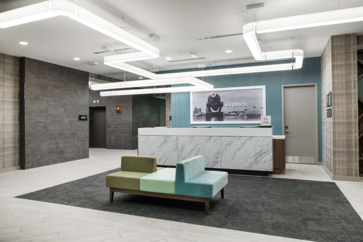 Hampton Inn & Suites Miami Wynwood Design District