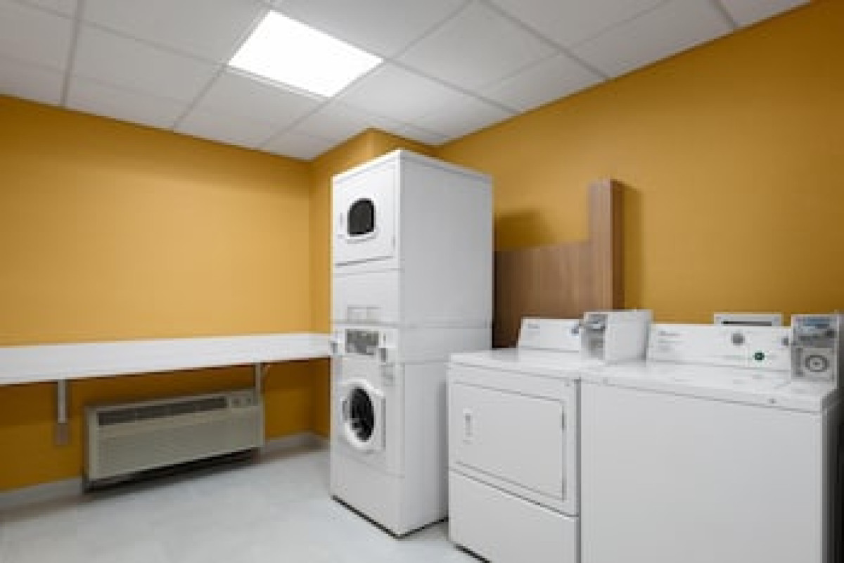 HAMPTON INN & SUITES SACRAMENTO-AIRPORT-NATOMAS