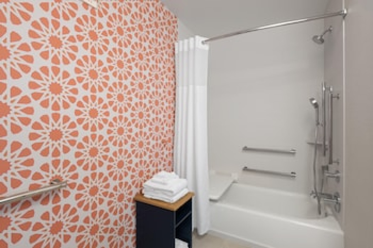 HAMPTON INN & SUITES SACRAMENTO-AIRPORT-NATOMAS