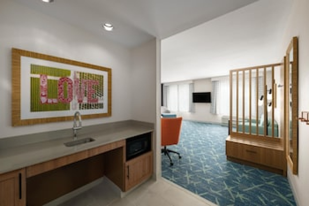 HAMPTON INN & SUITES SACRAMENTO-AIRPORT-NATOMAS