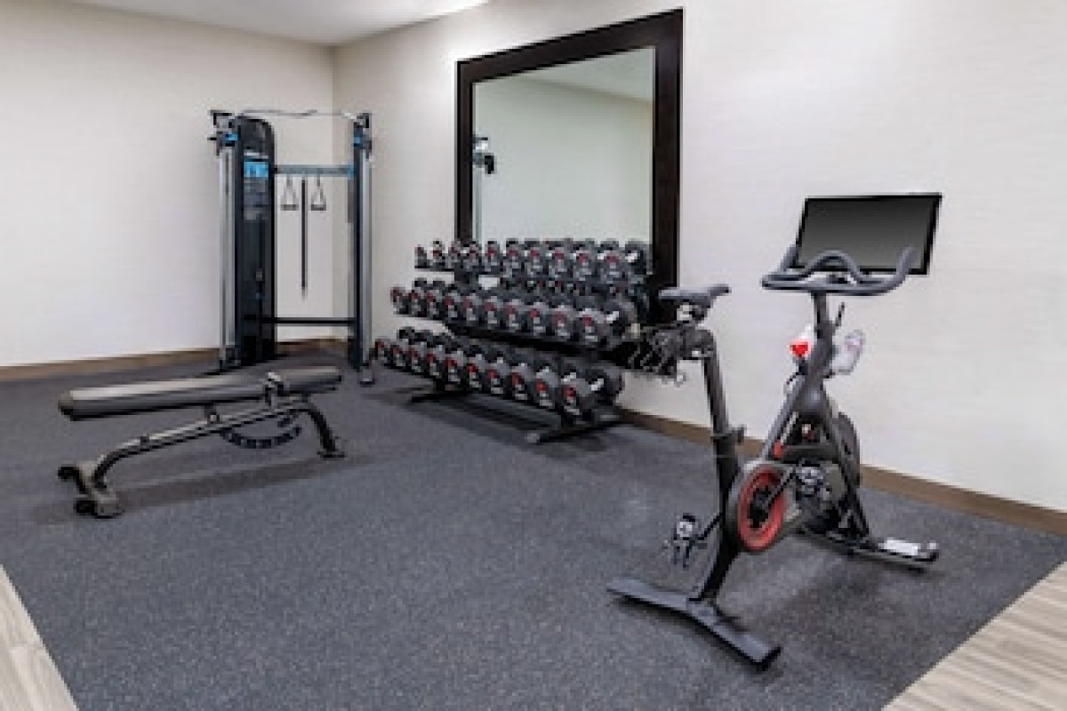 HAMPTON INN & SUITES SACRAMENTO-CAL EXPO