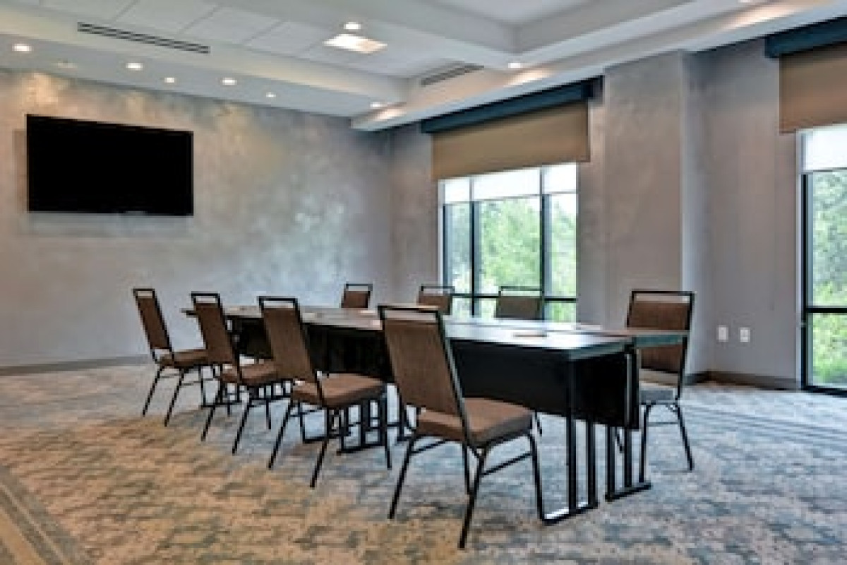 HAMPTON INN & SUITES TAMPA RIVERVIEW BRANDON