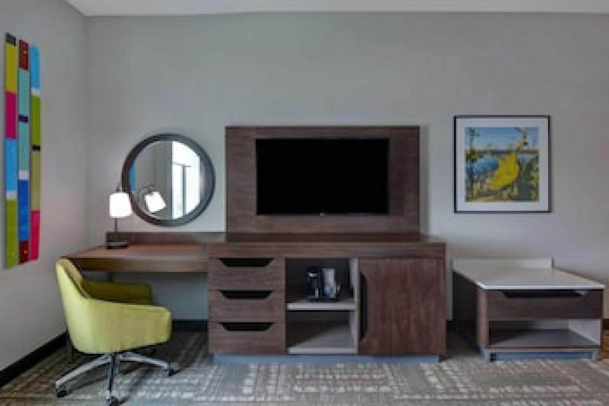 HAMPTON INN & SUITES TAMPA RIVERVIEW BRANDON