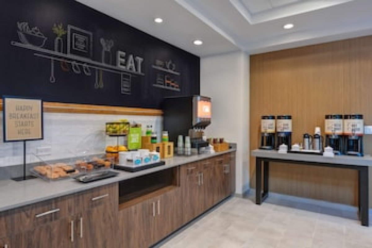 HAMPTON INN & SUITES TAMPA RIVERVIEW BRANDON