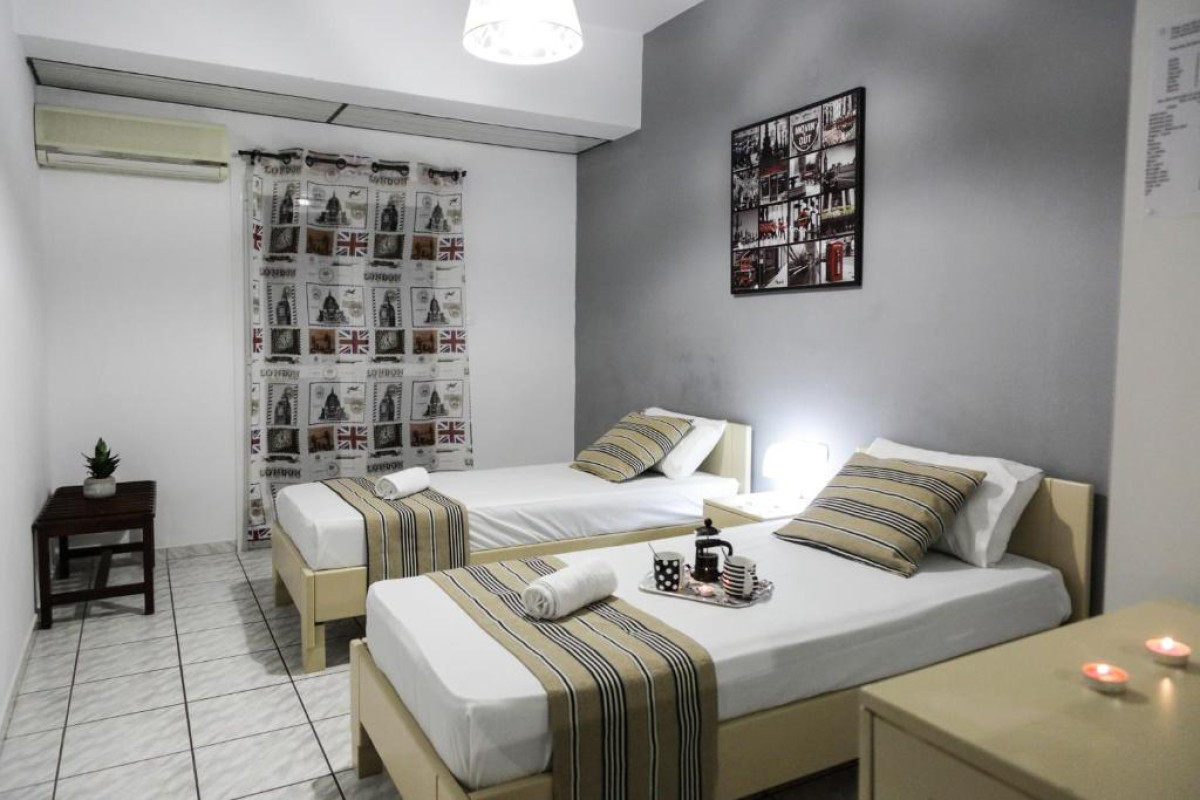 HAPPY DAYS HOTEL