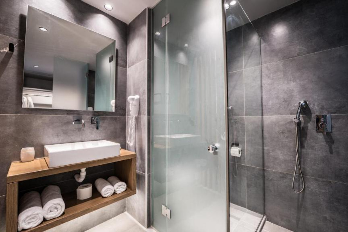 Harmony Crest Resort & Spa