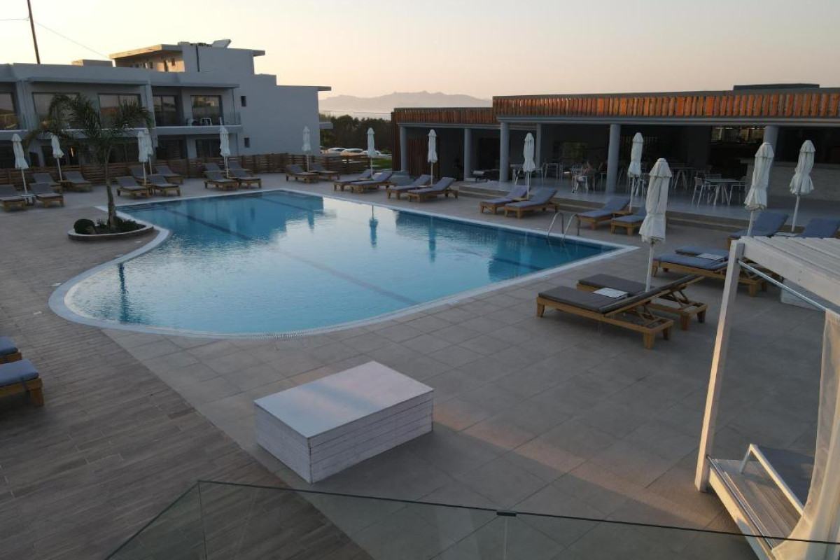 Harmony Crest Resort & Spa