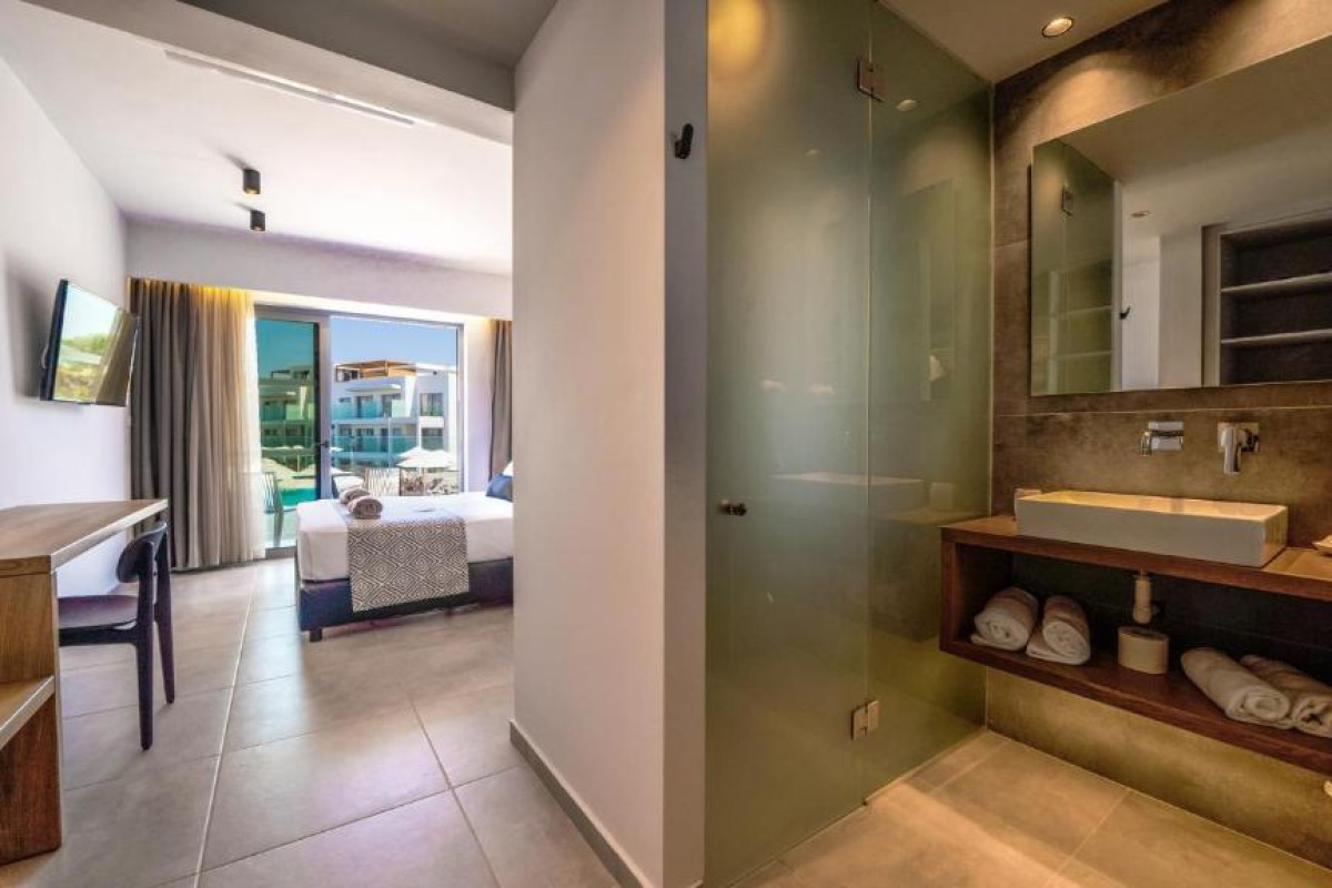 Harmony Crest Resort & Spa