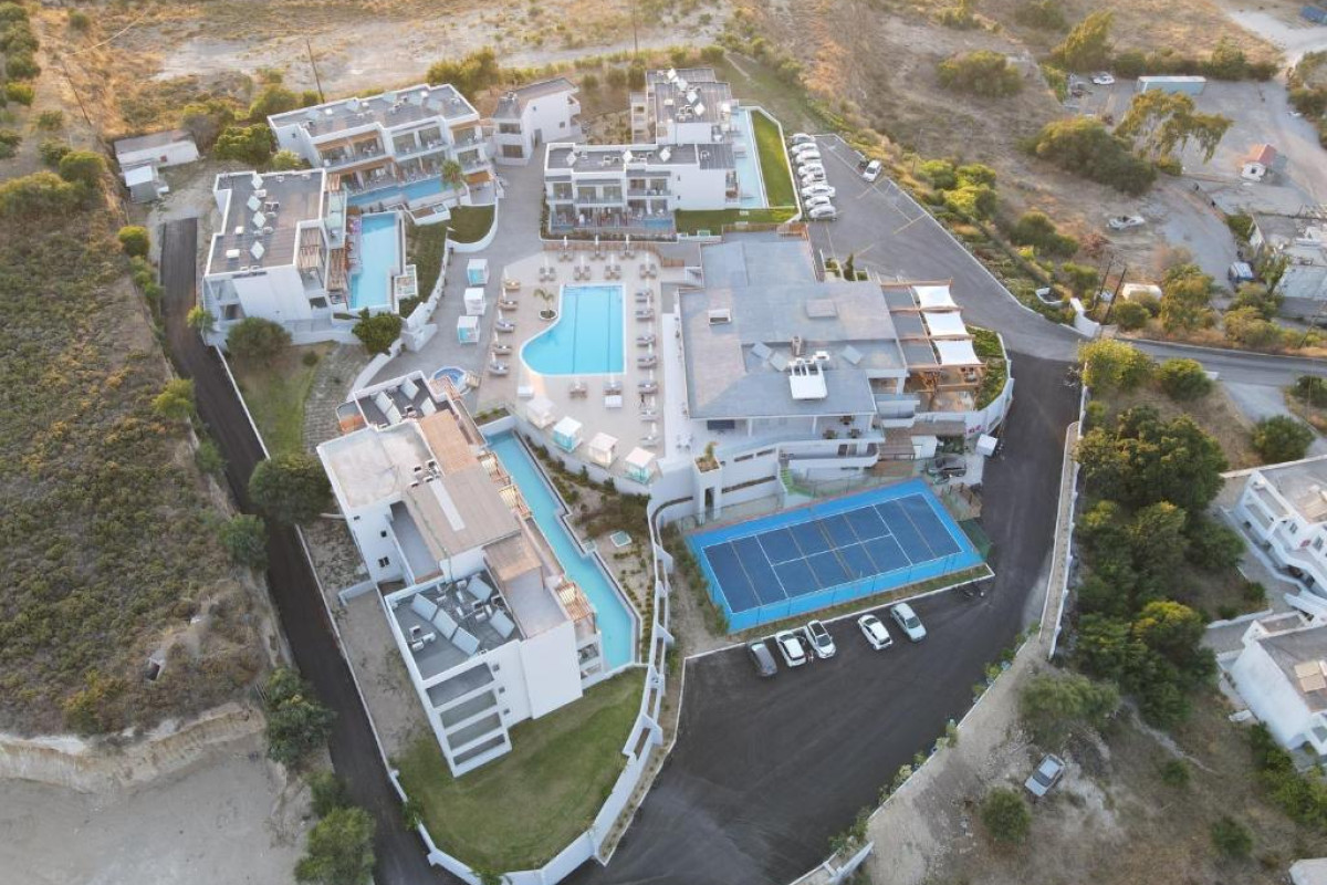 Harmony Crest Resort & Spa
