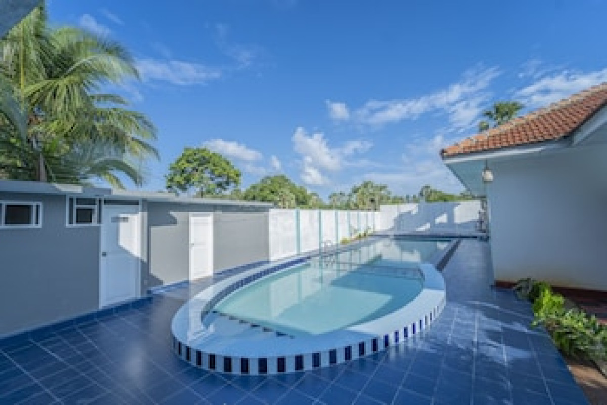 HAVANA CLUB RESORT