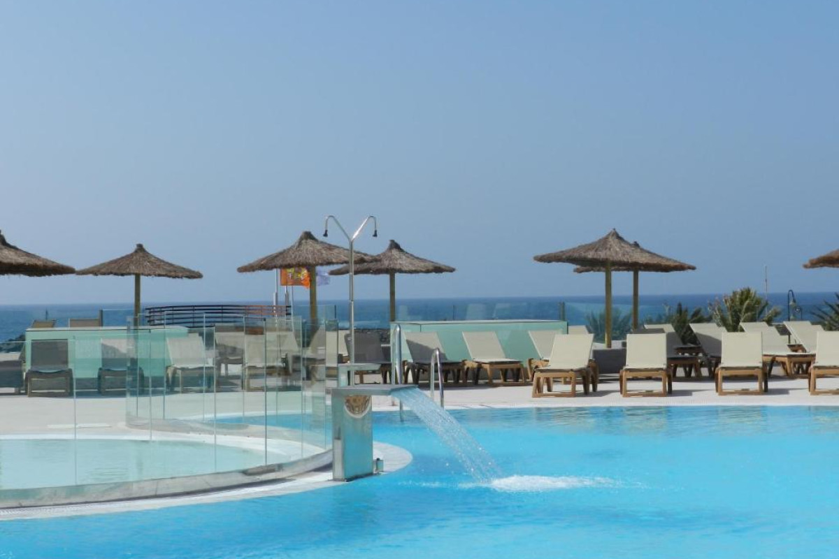 HD Beach Resort