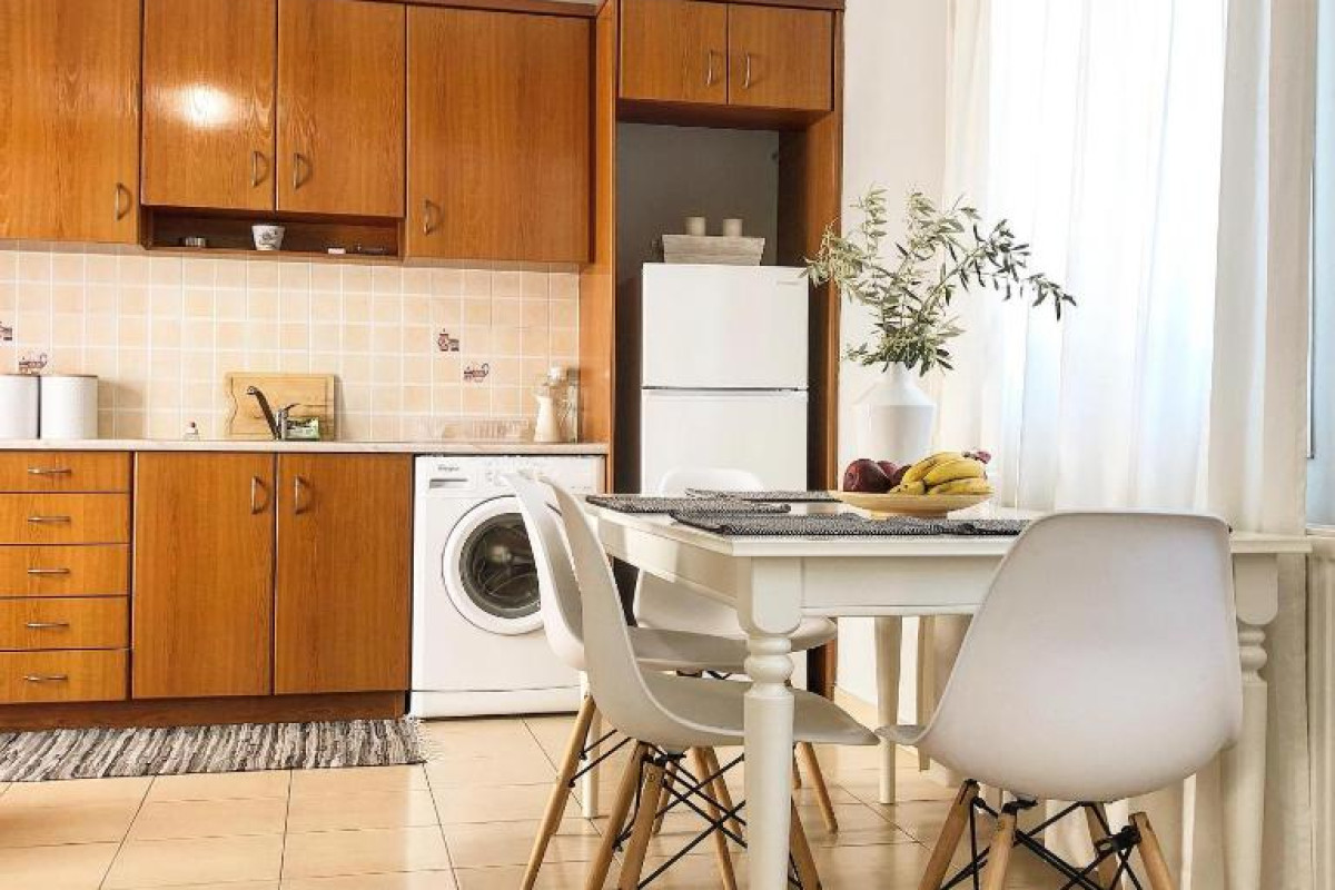 HELIANTHUS APARTMENTS