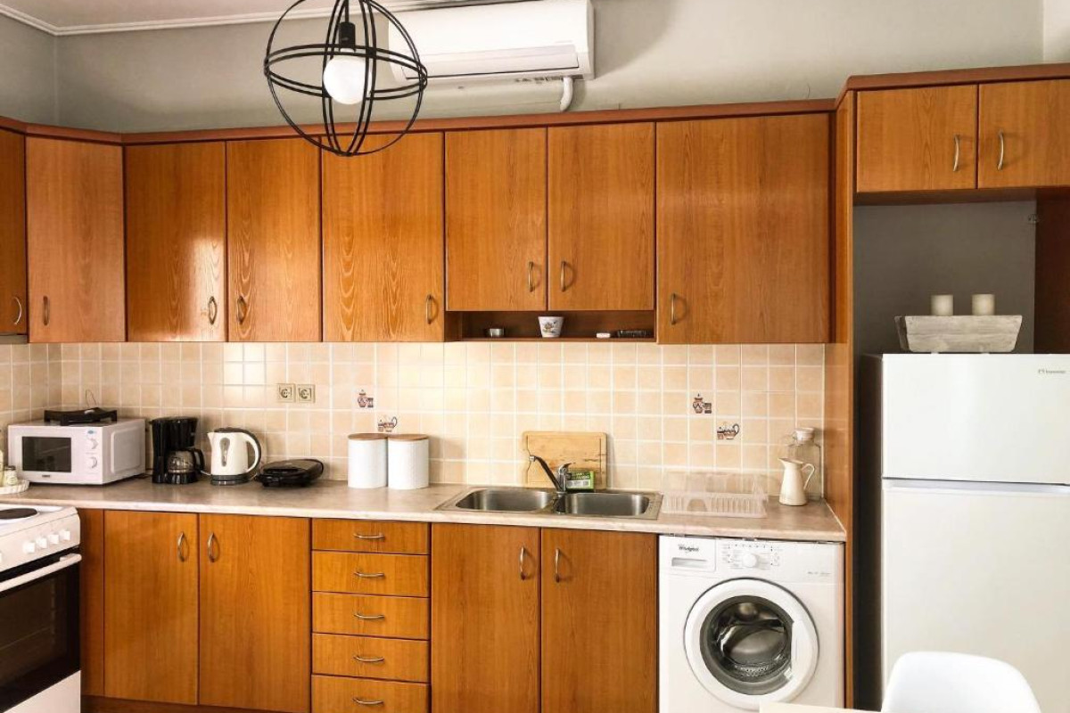 HELIANTHUS APARTMENTS