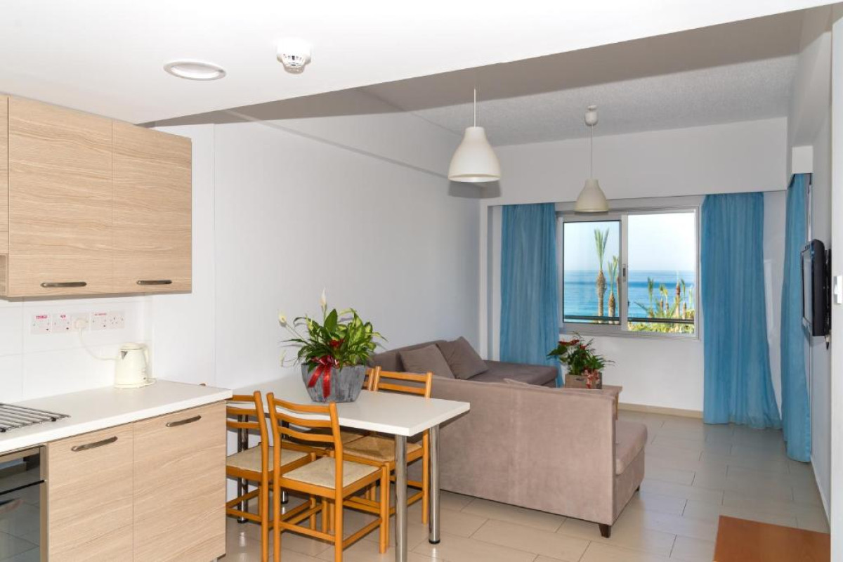 Helios Bay Hotel Apartments