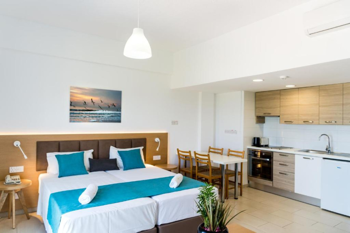 Helios Bay Hotel Apartments