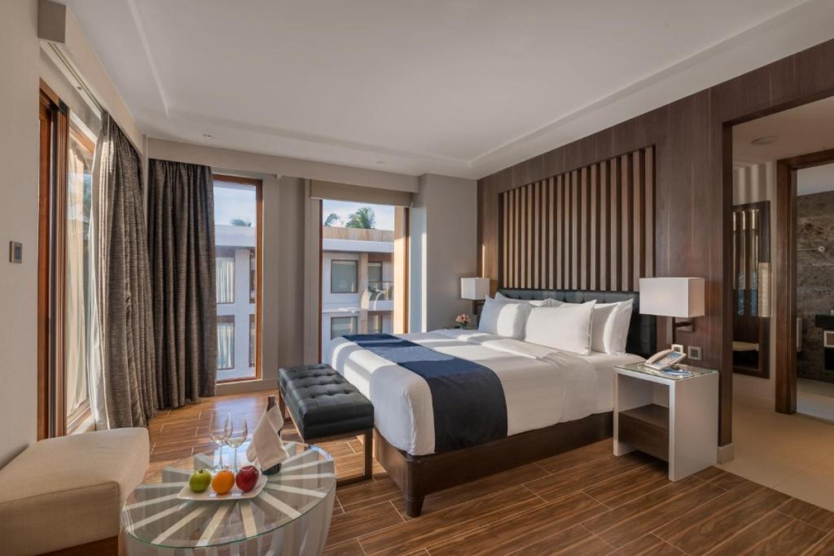 Henann Crystal Sands Resort