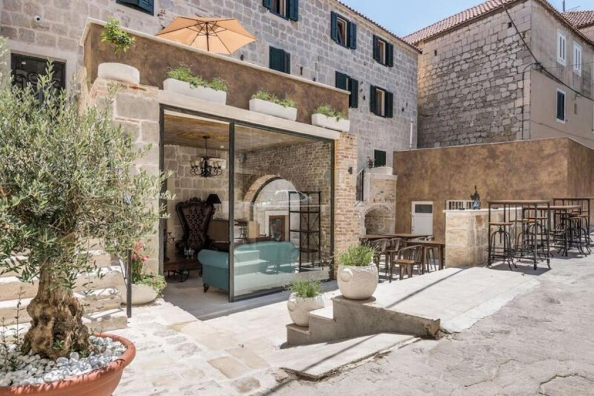 Hotel Heritage Palace Varos - MAG Quaint & Elegant Boutique Hotels