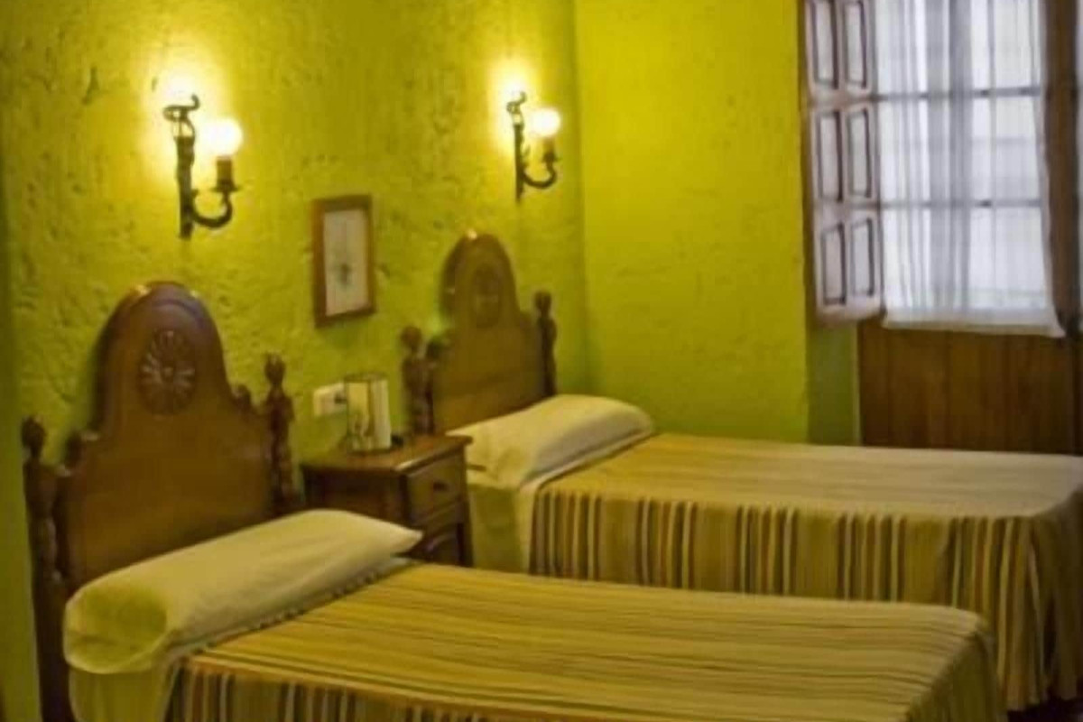 Hermanos Macías Hotel