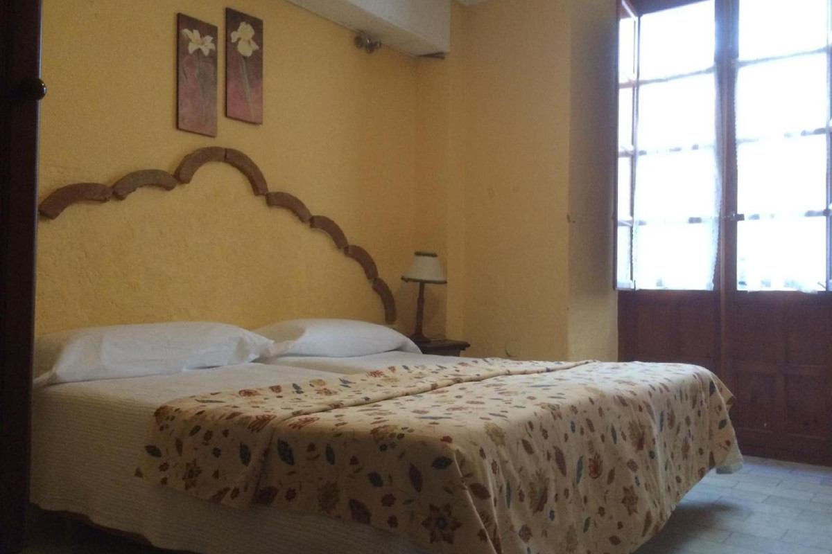 Hermanos Macías Hotel