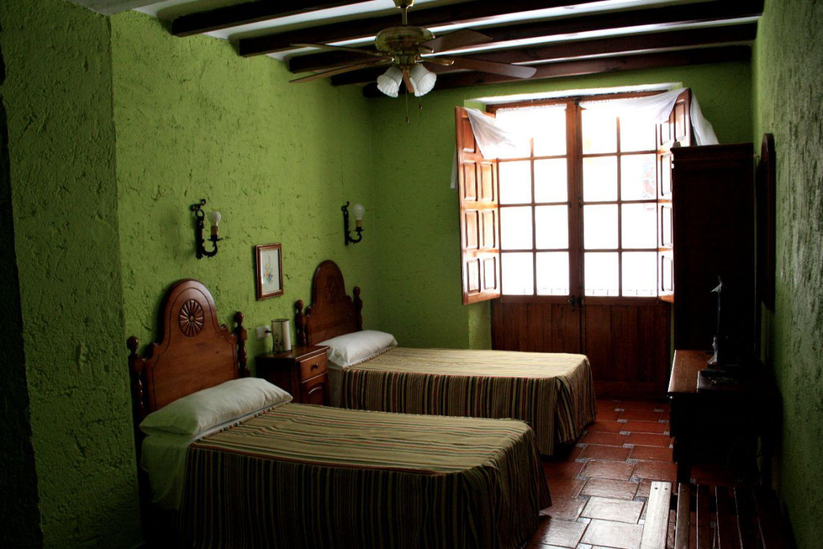 Hermanos Macías Hotel