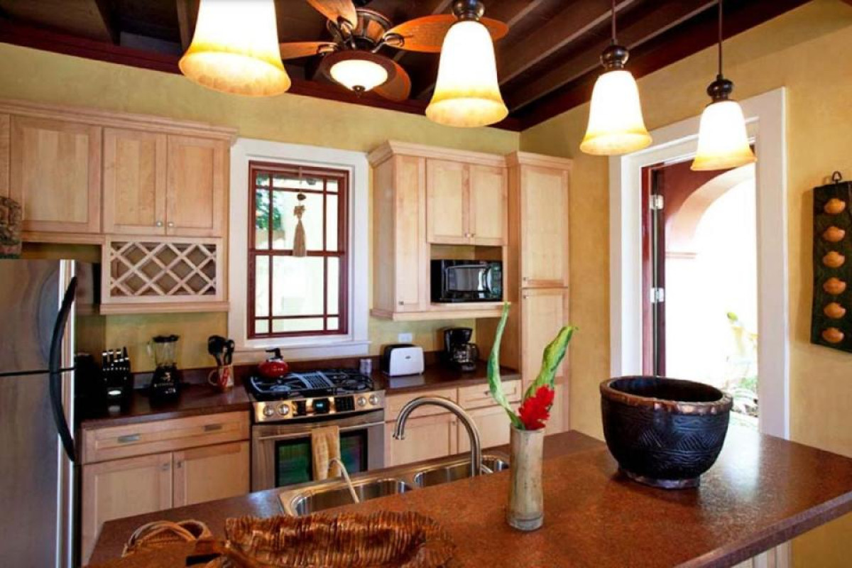 Hermosa Cove Villa Resort & Suites