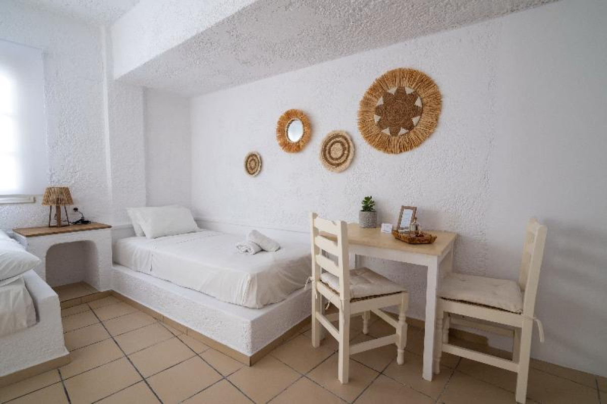 Hesperia Apartments