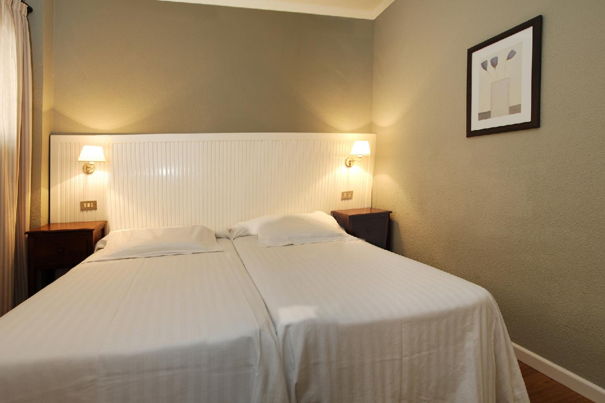 HG TENERIFE SUR APARTMENTS