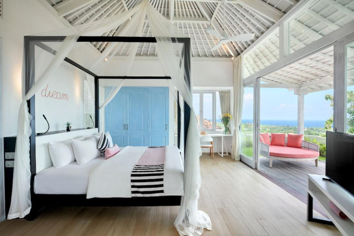 Hidden Hills Villas