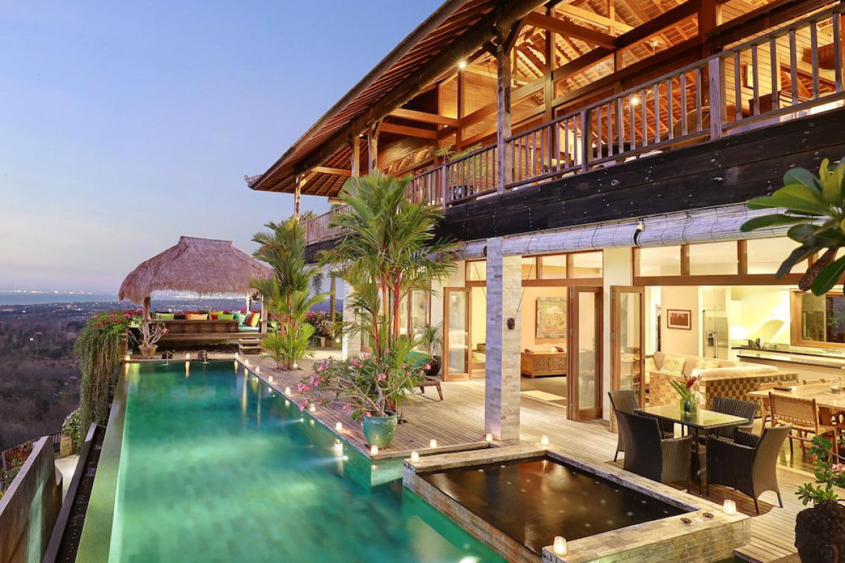 Hidden Hills Villas
