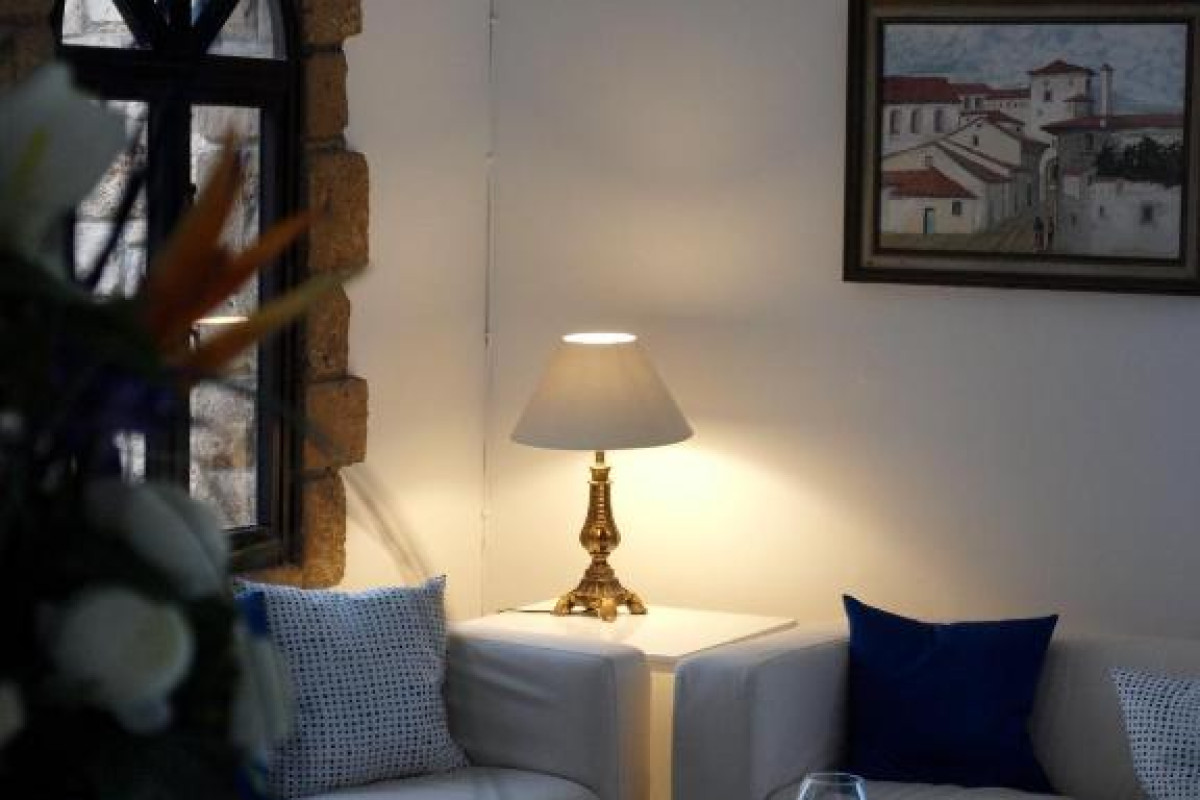 Hilltop Gardens Hotel Apartments