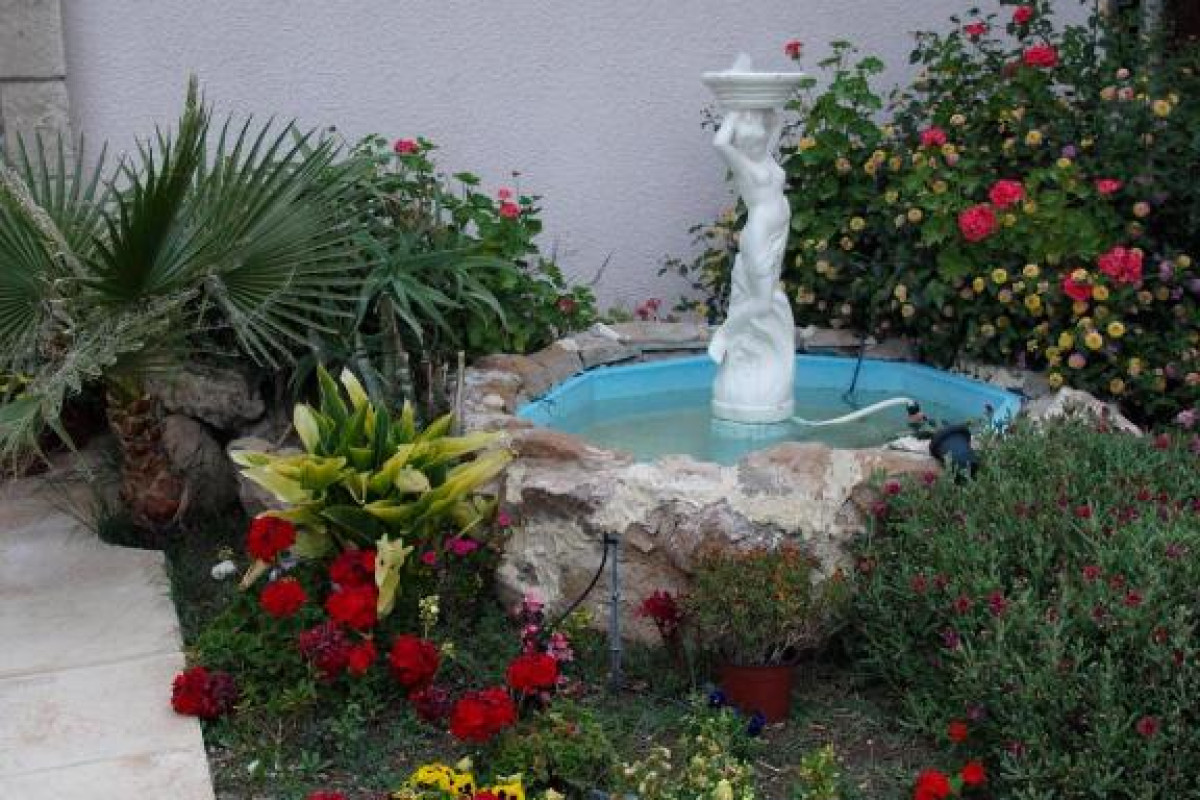 Hilltop Gardens Hotel Apartments