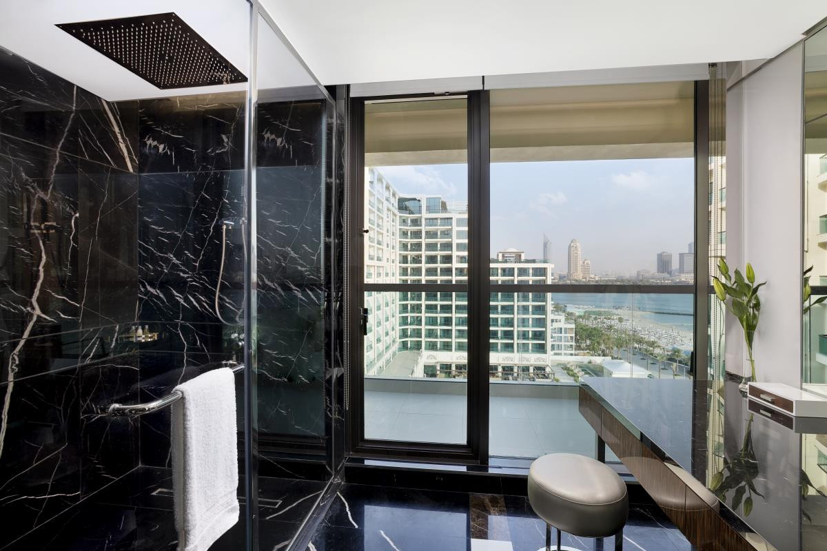 HILTON DUBAI PALM JUMEIRAH