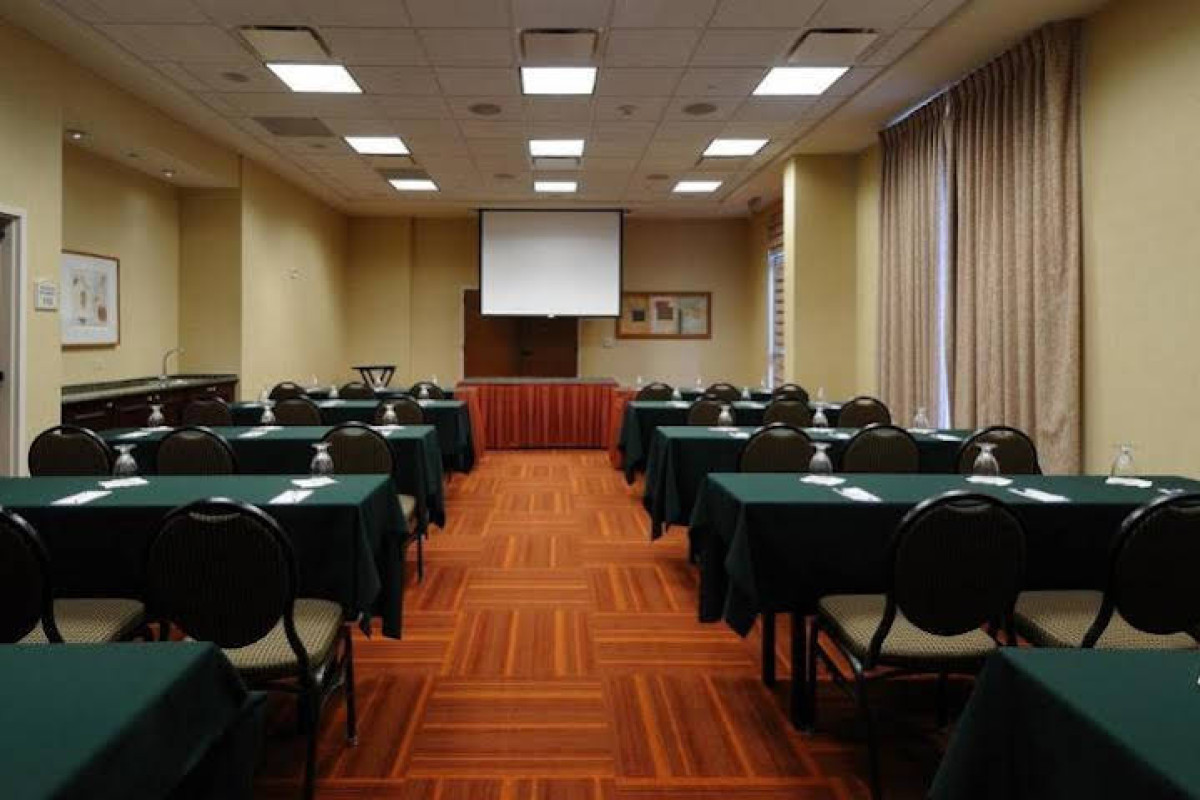 HILTON GARDEN INN ATLANTA NORTHWEST/WILDWOOD