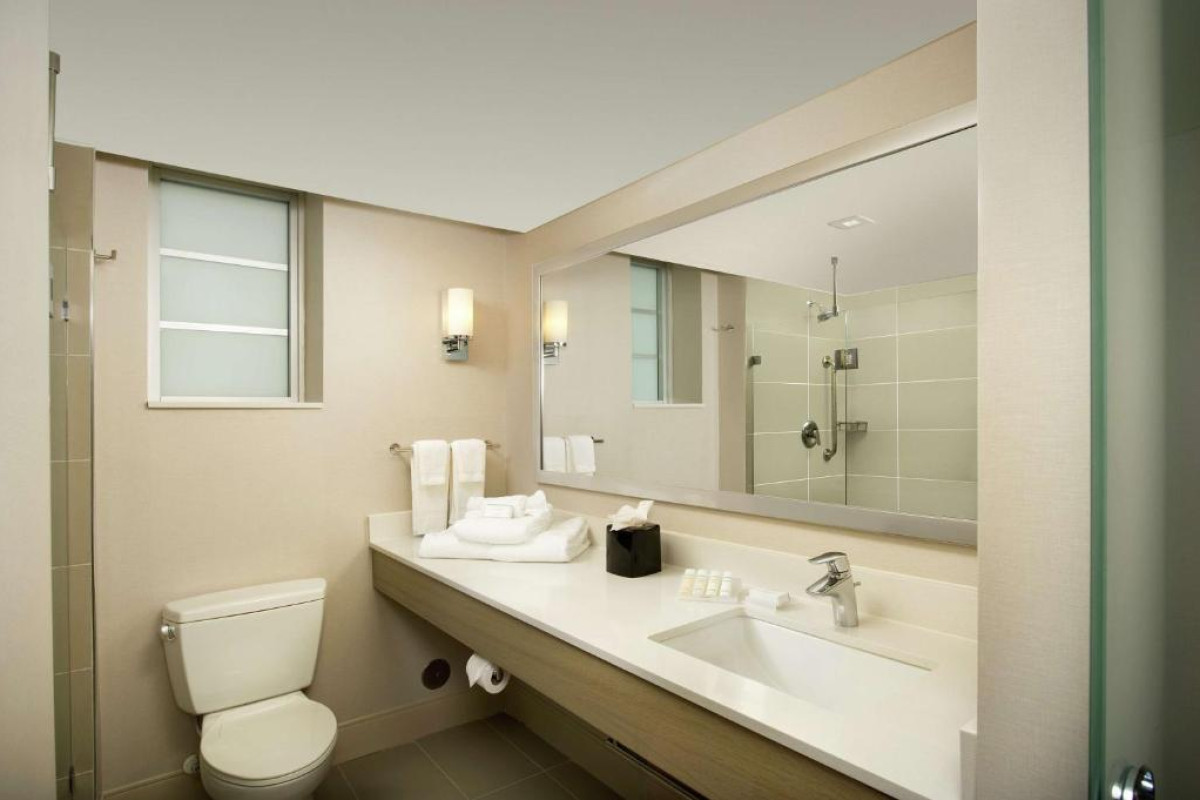 Hilton Garden Inn Miami South Beach