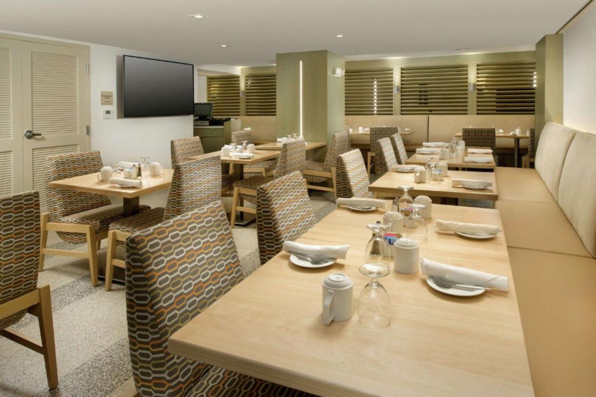 Hilton Garden Inn Miami South Beach