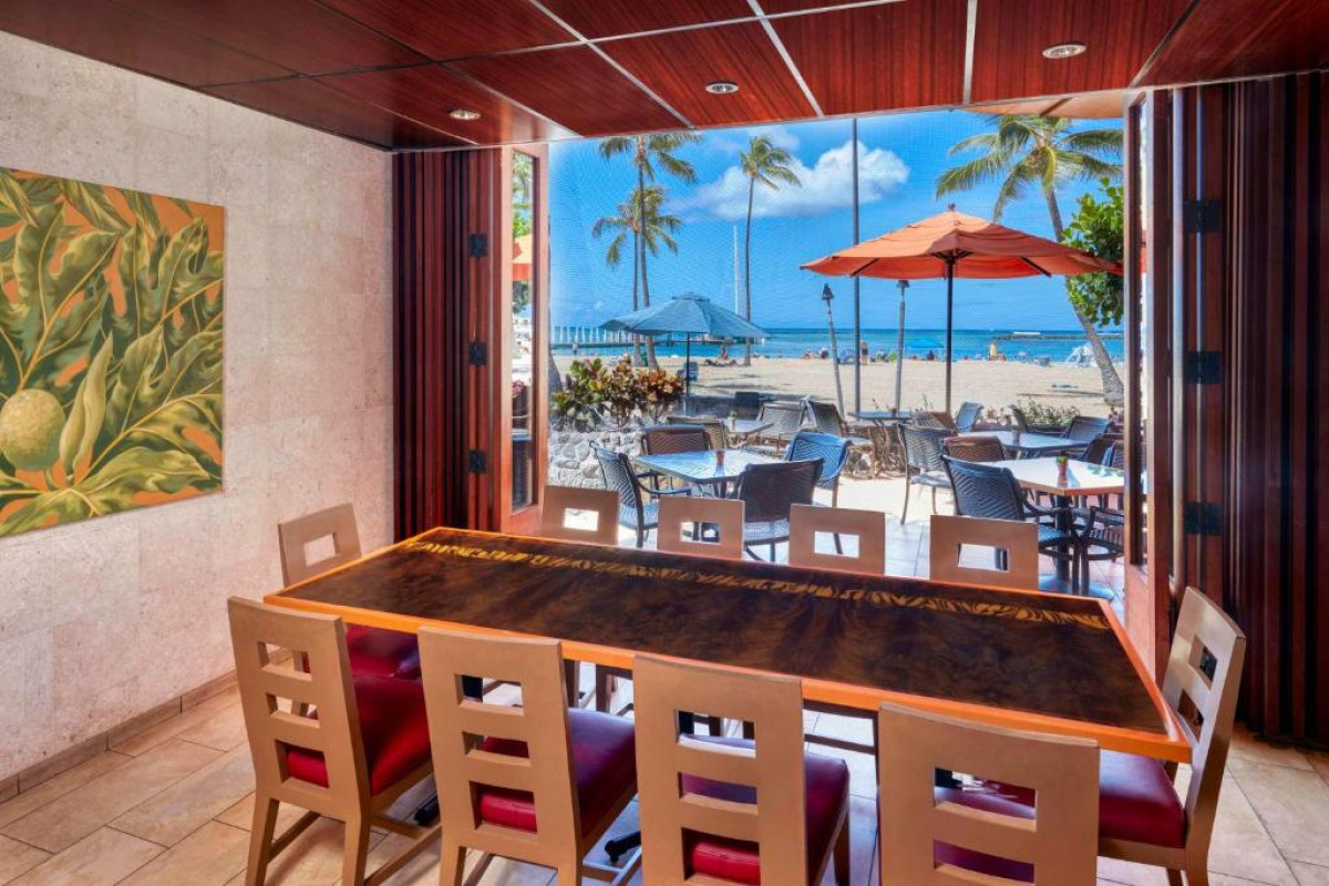 Hilton Hawaiian Village Waikiki Beach Resort