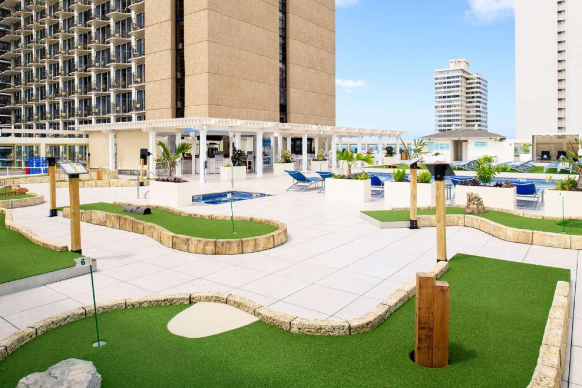 Hilton Waikiki Beach Resort & Spa