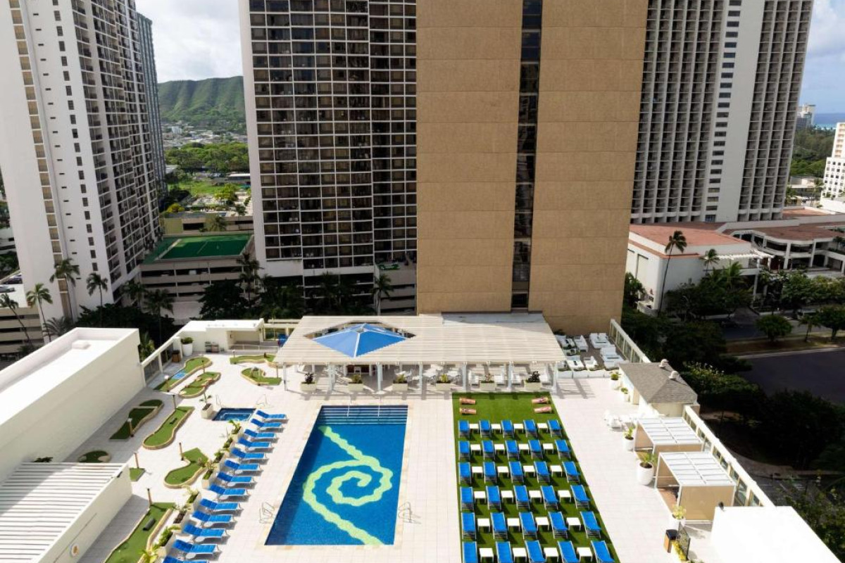 Hilton Waikiki Beach Resort & Spa