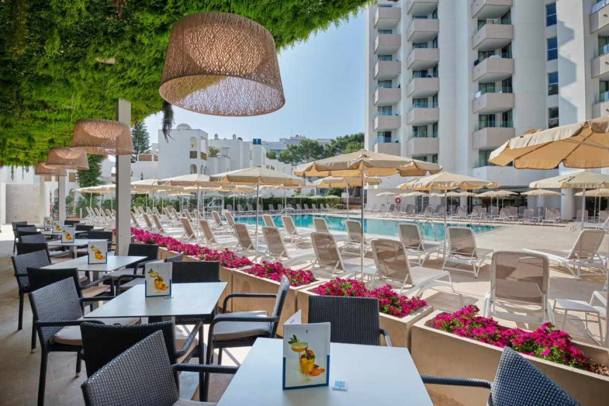 Hipotels Bahia Grande Aparthotel