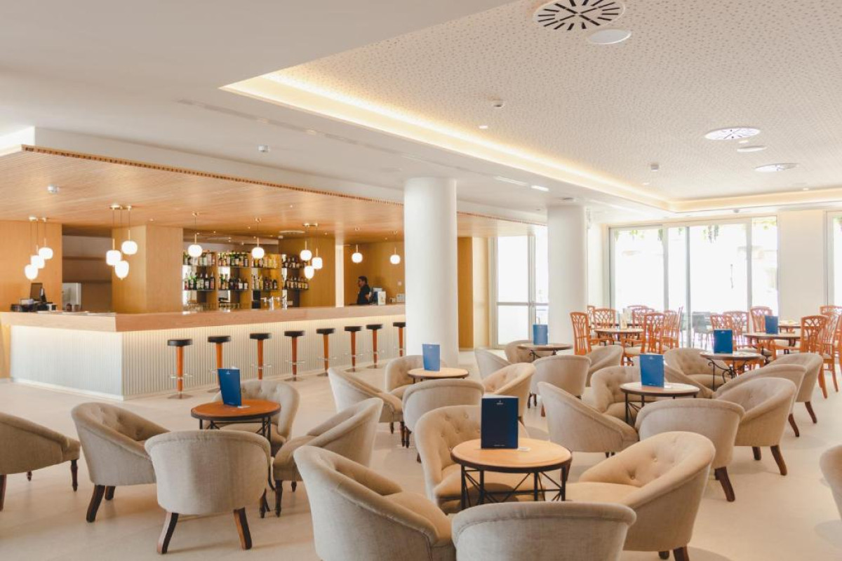 Hipotels Bahia Grande Aparthotel