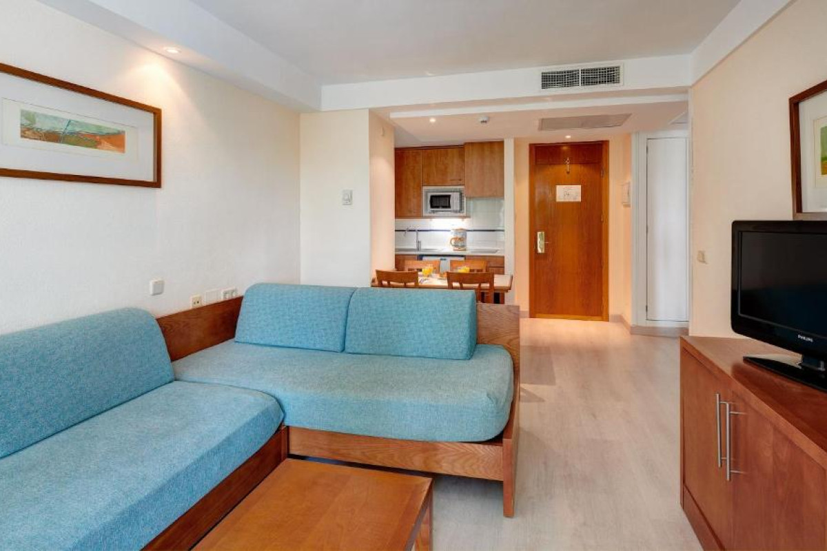 Hipotels Bahia Grande Aparthotel