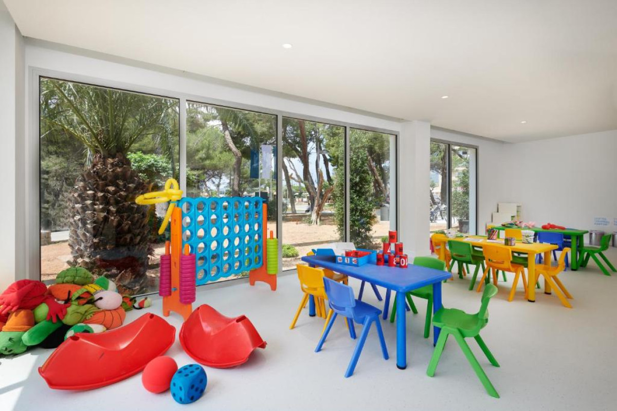 Hipotels Bahia Grande Aparthotel