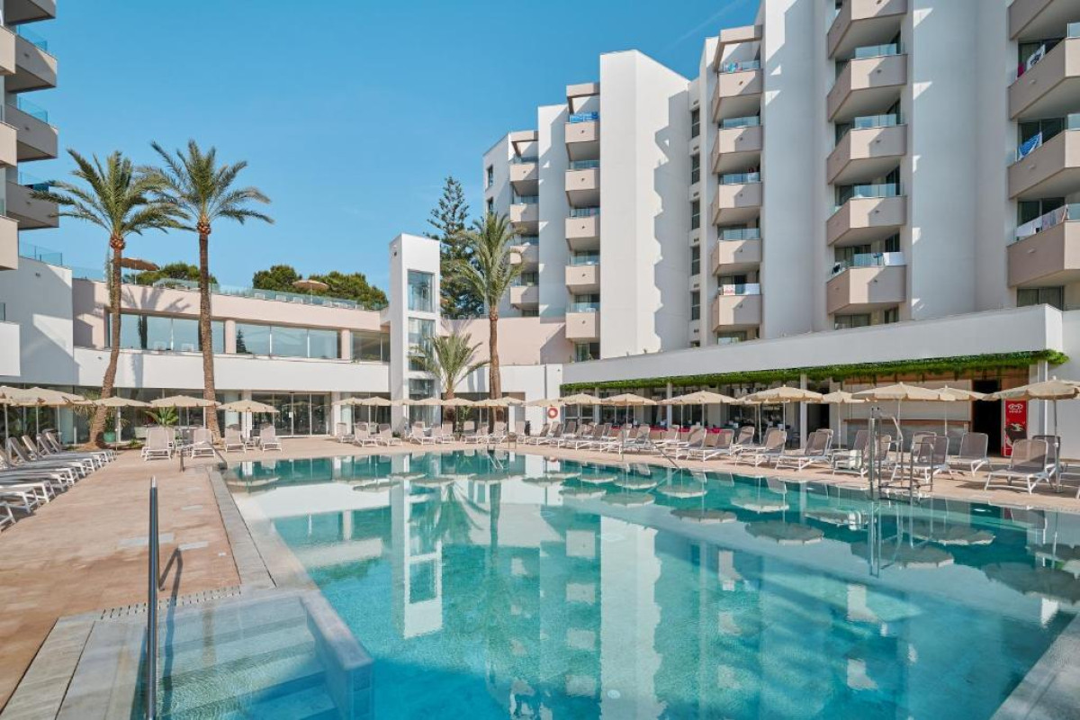 Hipotels Bahia Grande Aparthotel