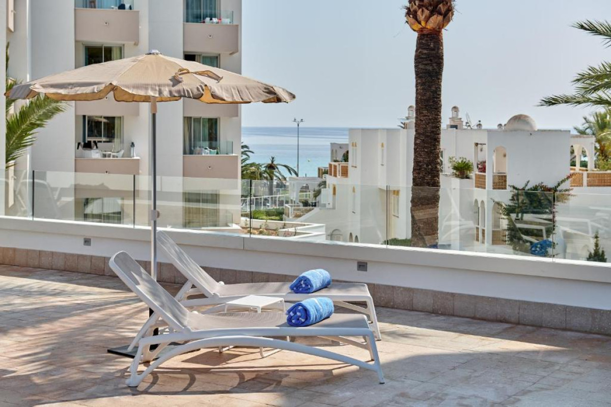 Hipotels Bahia Grande Aparthotel
