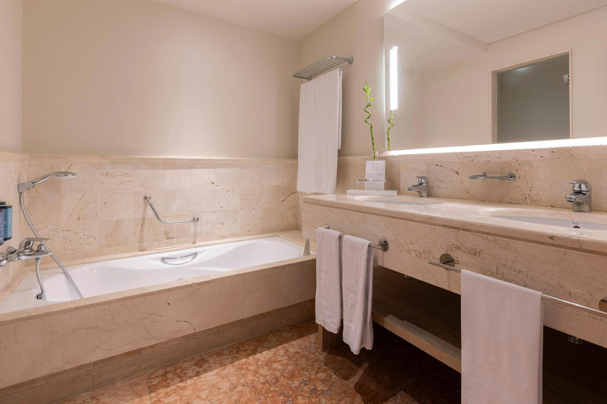 Hipotels Barrosa Palace & Spa